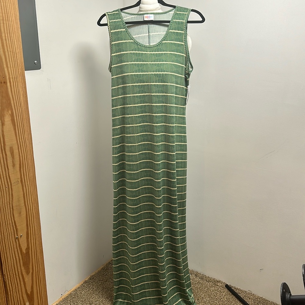 Sleeveless casual long dress